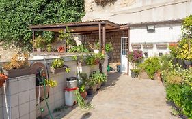 The Heart Of Naples - Neapolitana